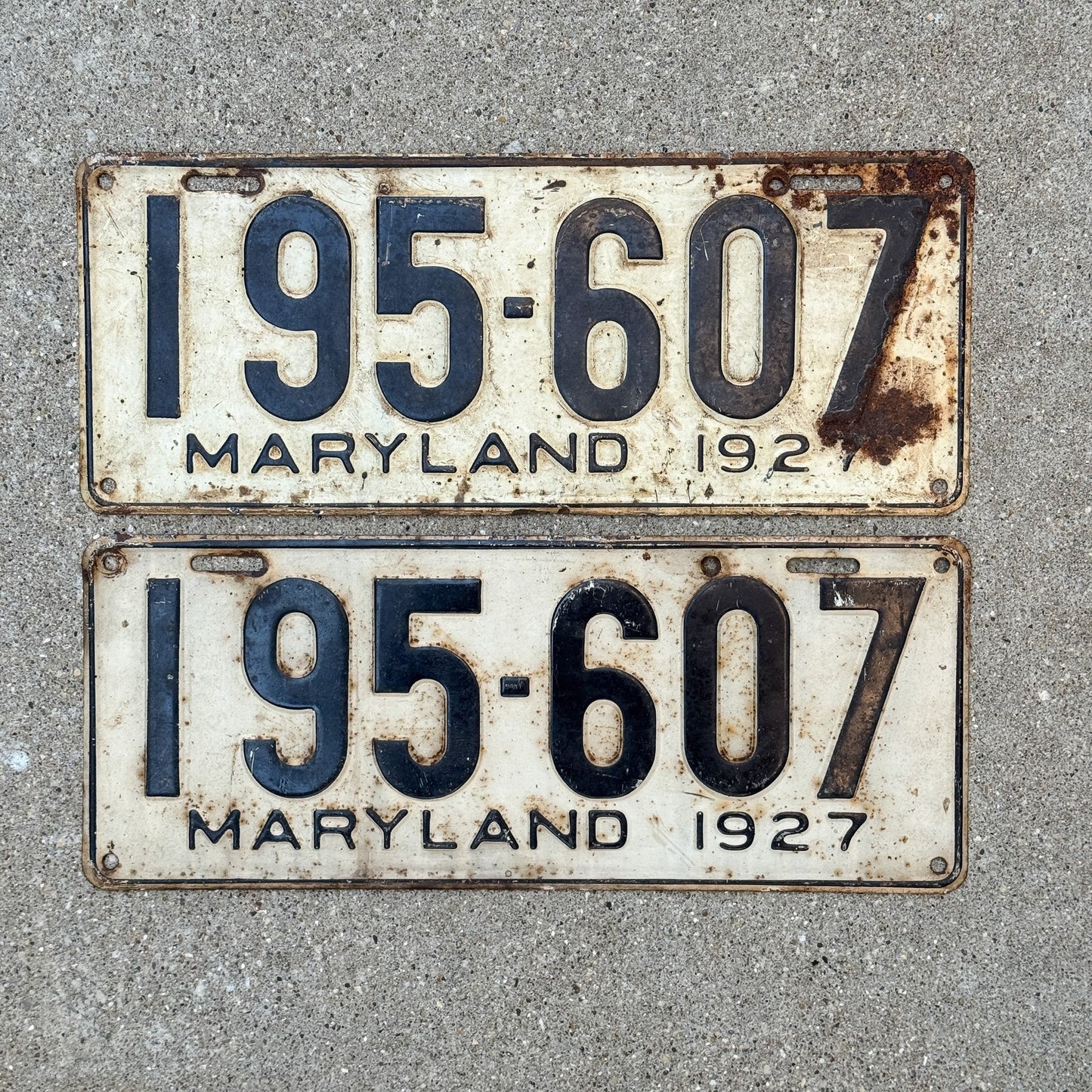 Photo of a 1927 Maryland License Plate Pair Auto Tag Garage Decor Vintage 195 607 with original patina