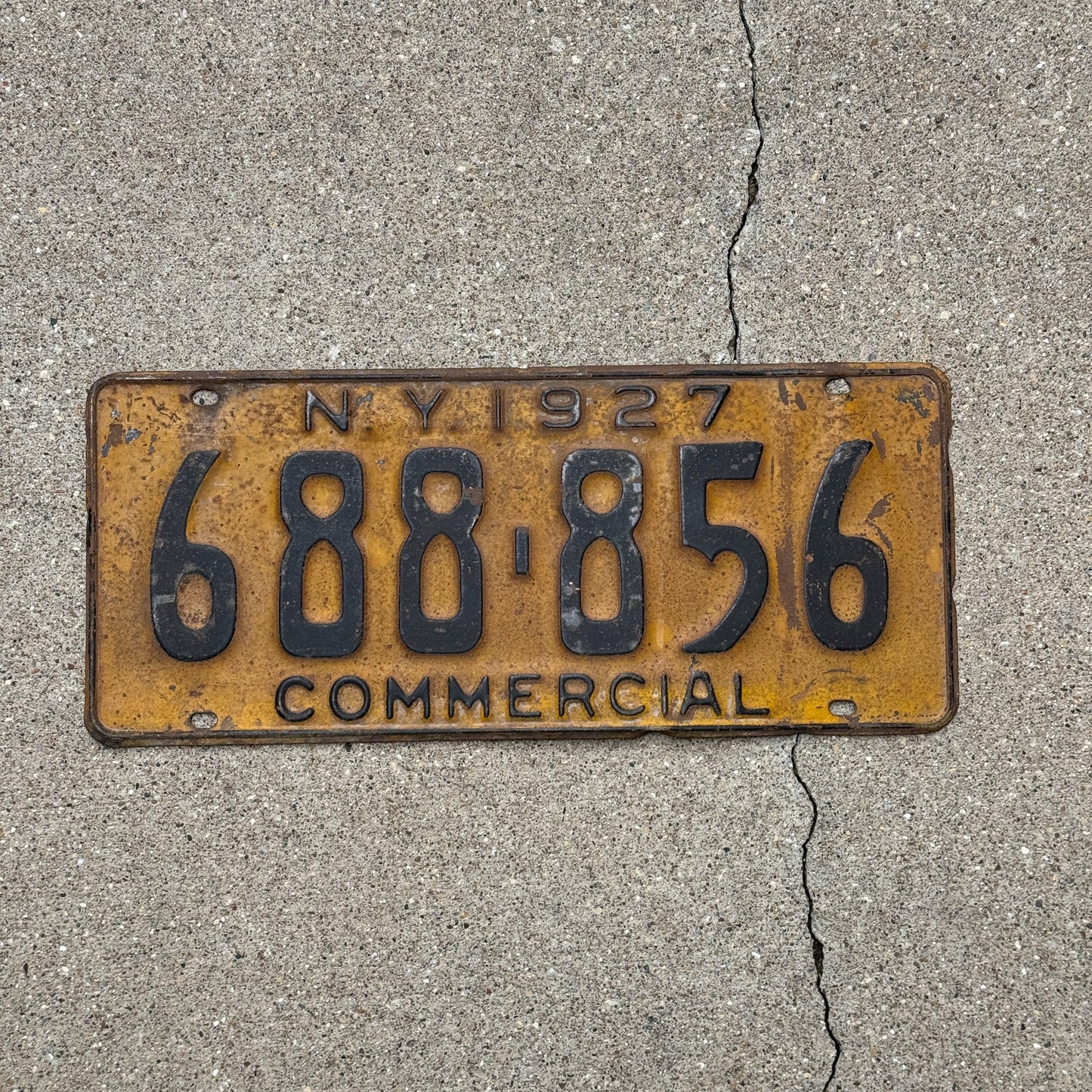 Photo of a 1927 New York COMMERCIAL License Plate Auto Tag Garage Decor Vintage Truck 6 888 56