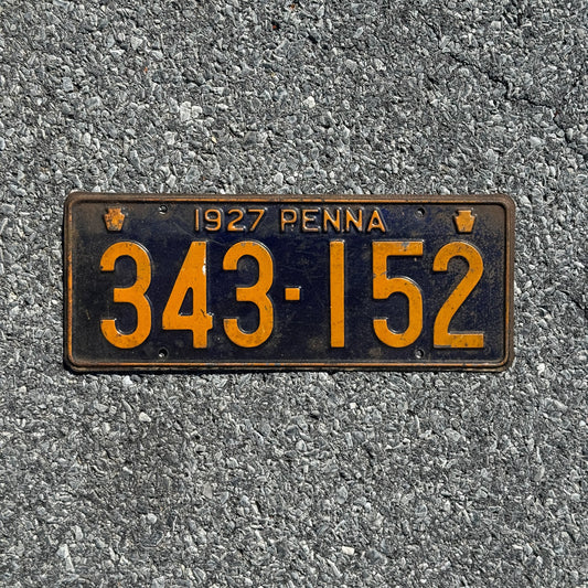 Photo of a 1927 Pennsylvania License Plate Auto Tag Garage Decor Vintage 343 152