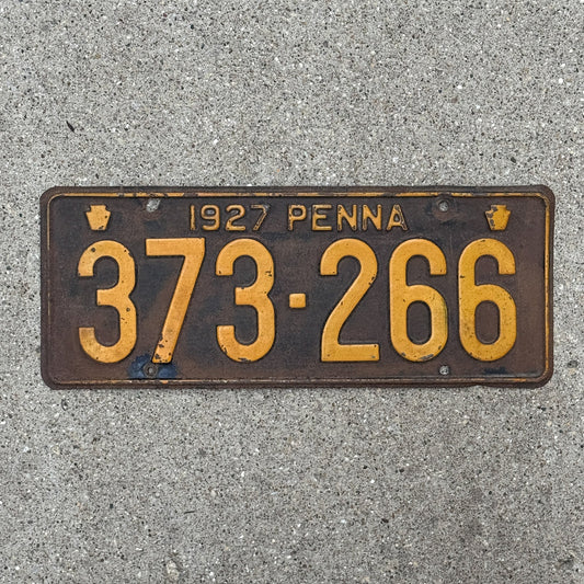 Photo of a 1927 Pennsylvania License Plate Auto Tag Garage Decor Vintage 373 266