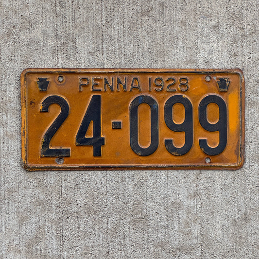 Photo of a 1928 Pennsylvania License Plate Auto Tag Garage Decor Vintage 24 099