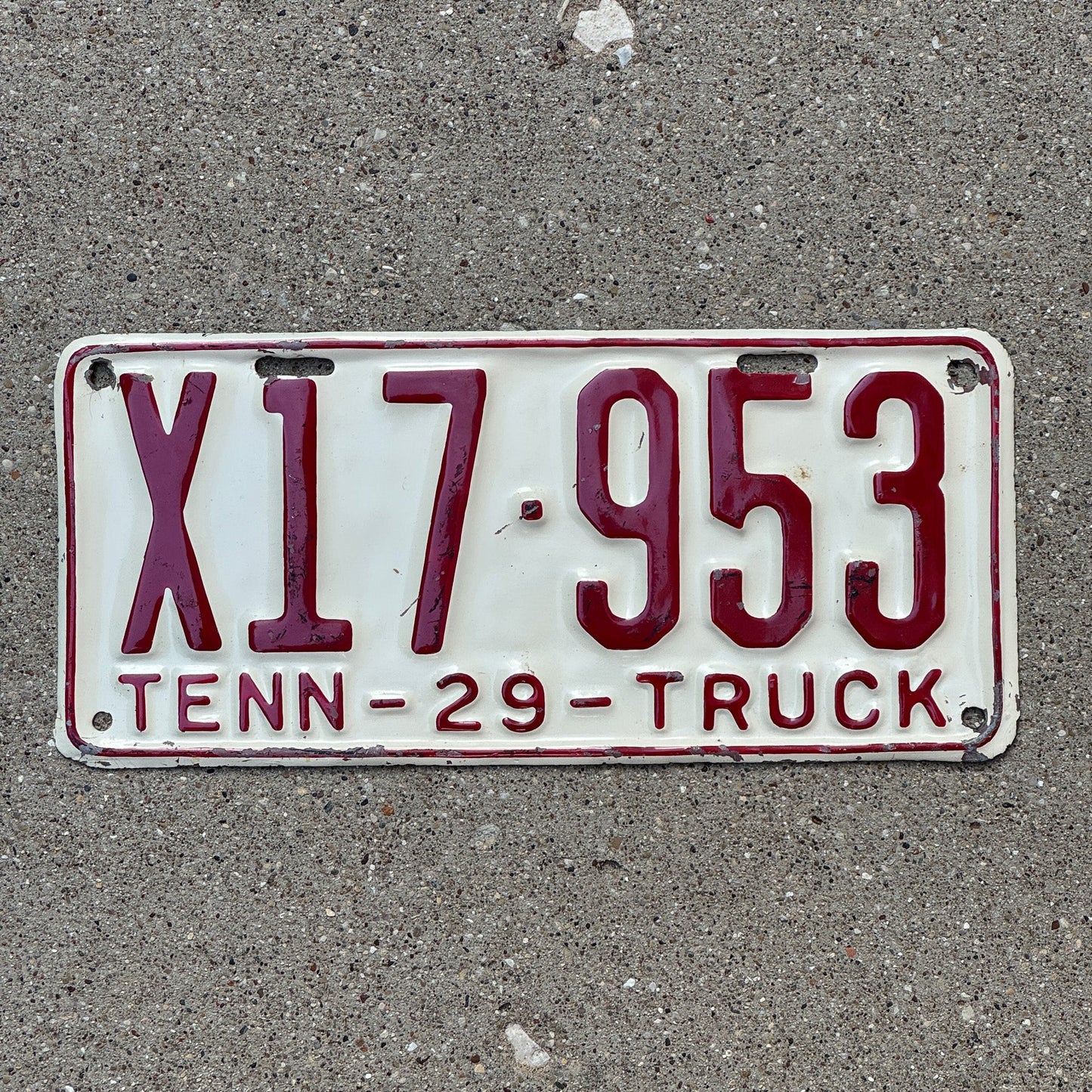 Photo of a 1929 Tennessee Truck License Plate Auto Tag Garage Decor Vintage X 17 953