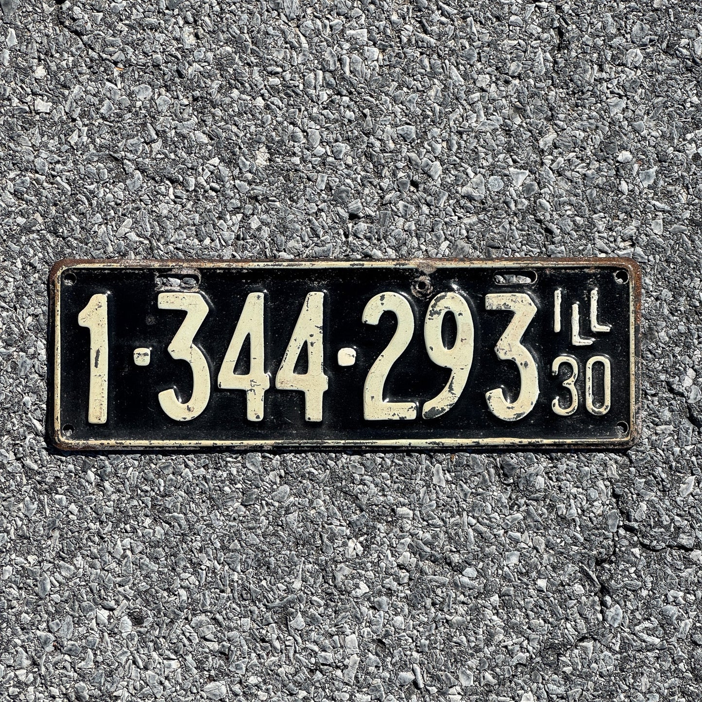 Photo of a 1930 Illinois License Plate Auto Tag Garage Decor Vintage Ford Model A Year 1 344 293