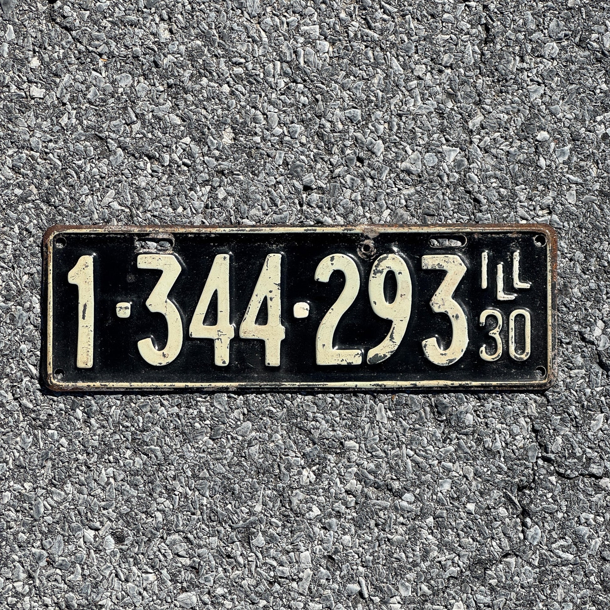 Photo of a 1930 Illinois License Plate Auto Tag Garage Decor Vintage Ford Model A Year 1 344 293