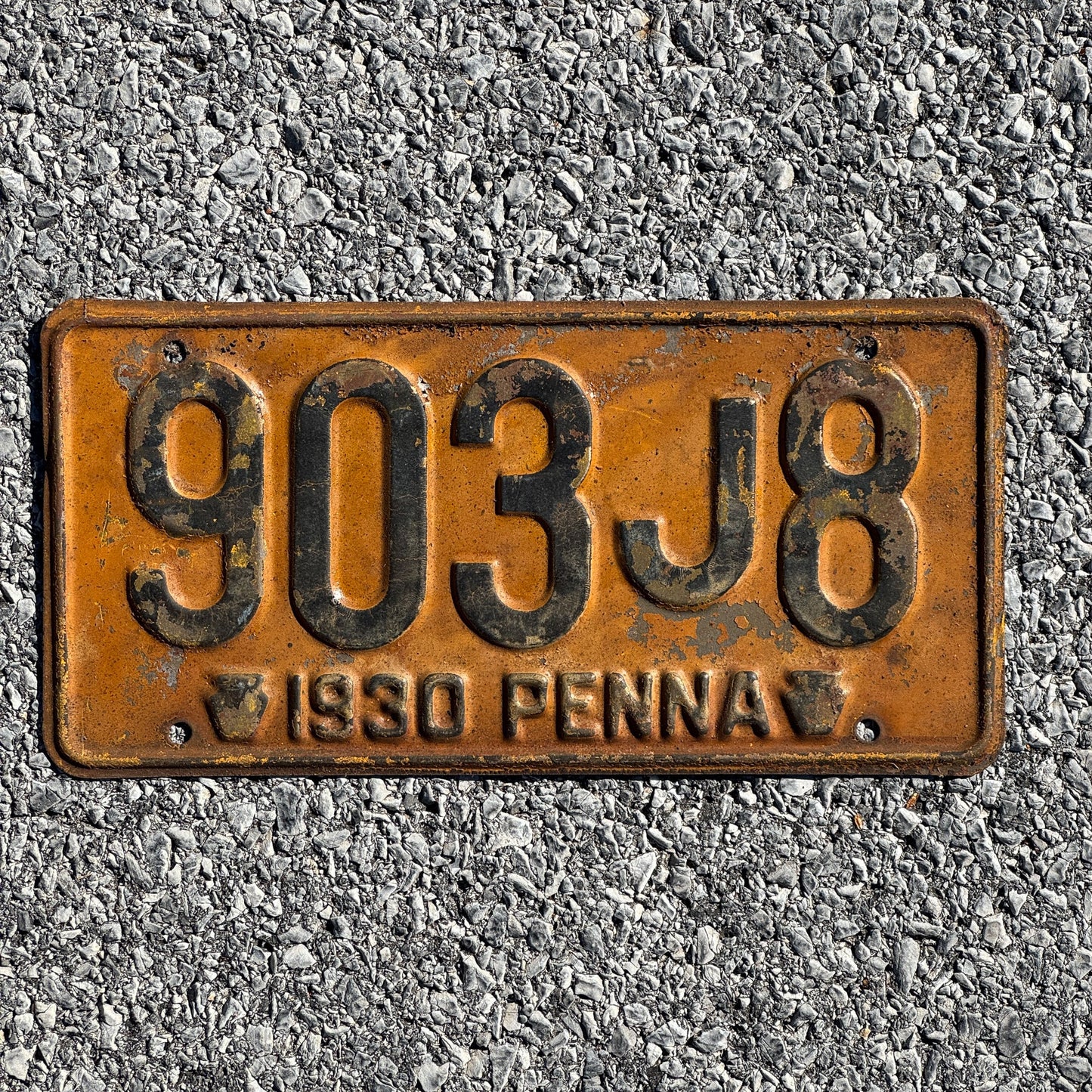 Photo of a 1930 Pennsylvania License Plate Auto Tag Garage Decor Vintage 903J8