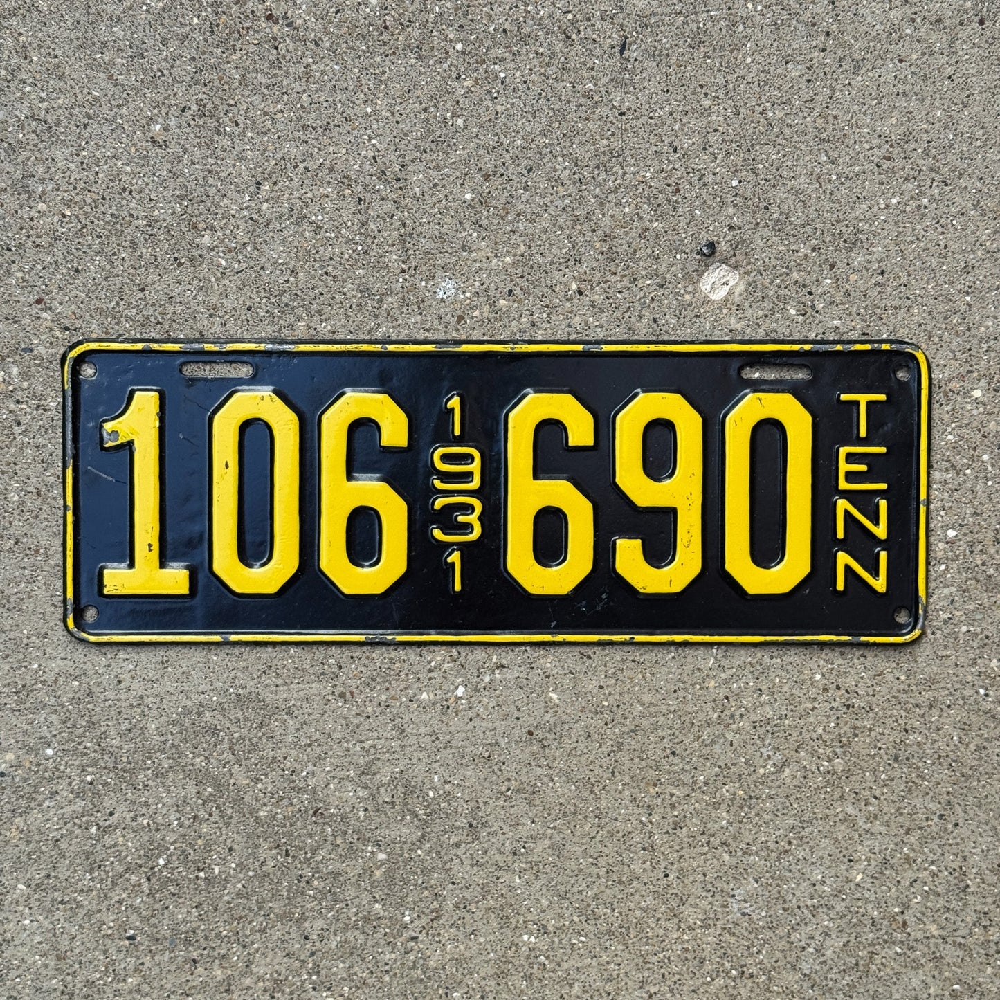 Photo of a 1931 Tennessee License Plate Auto Tag Garage Decor Vintage 106 690