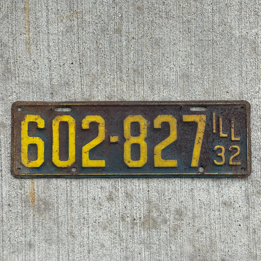 Photo of a 1932 Illinois License Plate Auto Tag Garage Decor Vintage 602 827 with original patina