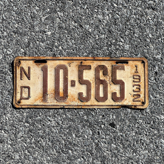 Photo of a 1932 North Dakota Truck License Plate Auto Tag Garage Decor Vintage 10 565