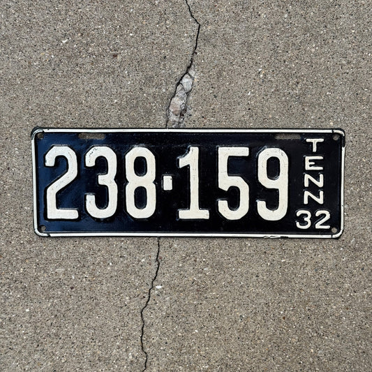 Photo of a 1932 Tennessee License Plate Auto Tag Garage Decor Vintage 238 159