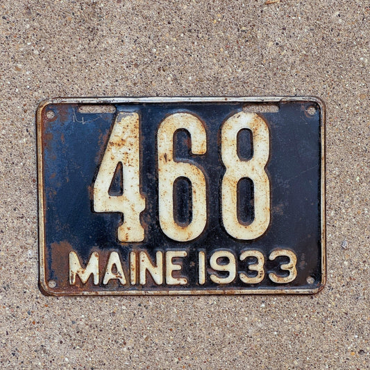 Photo of a 1933 Maine License Plate Auto Tag Garage Decor Vintage Low Number Three Digit 468 with original patina
