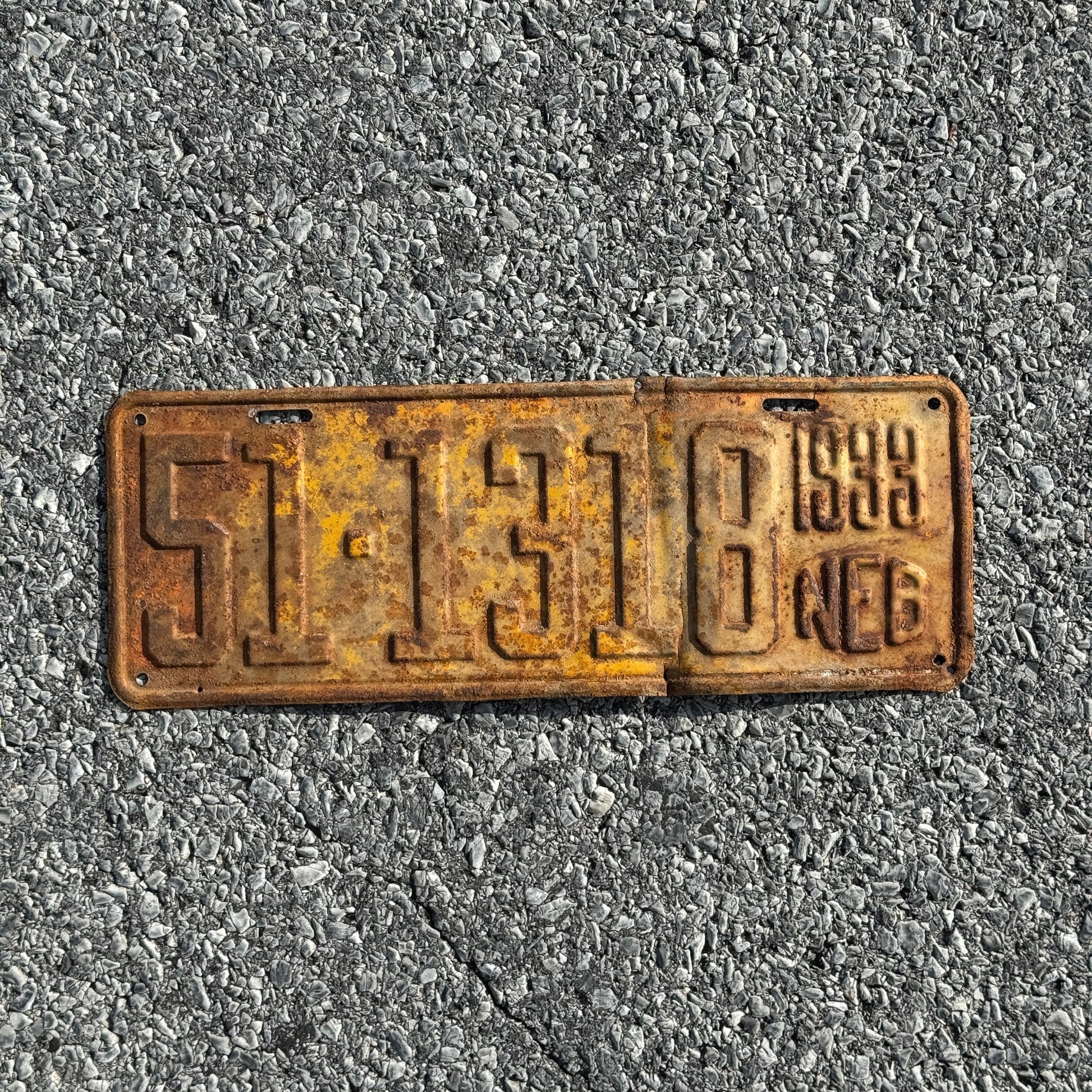 Photo of a 1933 Nebraska License Plate Auto Tag 1 Garage Decor 51 1318