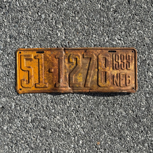 Photo of a 1933 Nebraska License Plate Auto Tag Garage Decor Vintage 51 1278
