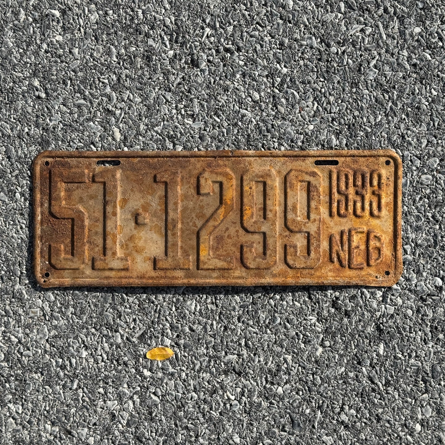 Photo of a 1933 Nebraska License Plate Auto Tag Garage Decor Vintage 51 1299