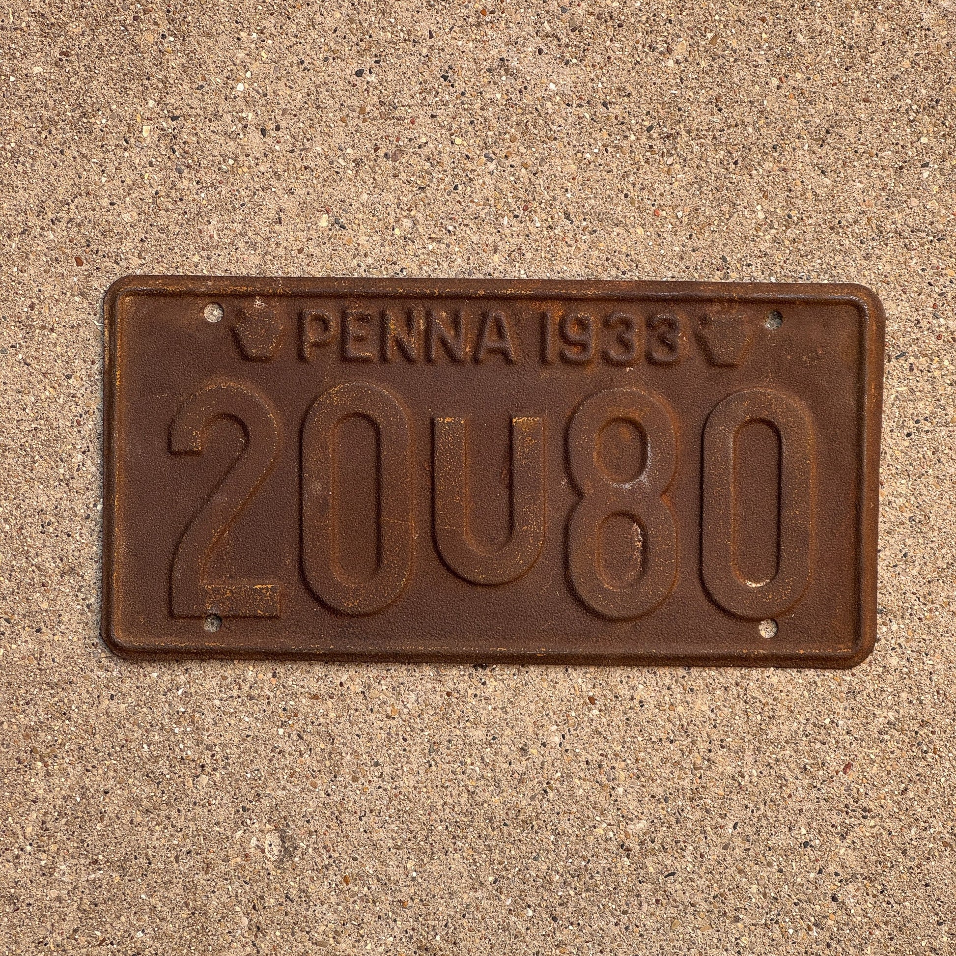 Photo of a 1933 Pennsylvania License Plate Auto Tag Garage Decor Vintage 20 U 80