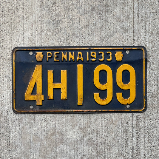 Photo of a 1933 Pennsylvania License Plate Auto Tag Garage Decor Vintage 4H 199