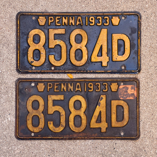 Photo of a 1933 Pennsylvania License Plate Pair Auto Tag Garage Decor Vintage 8584 D with original patina