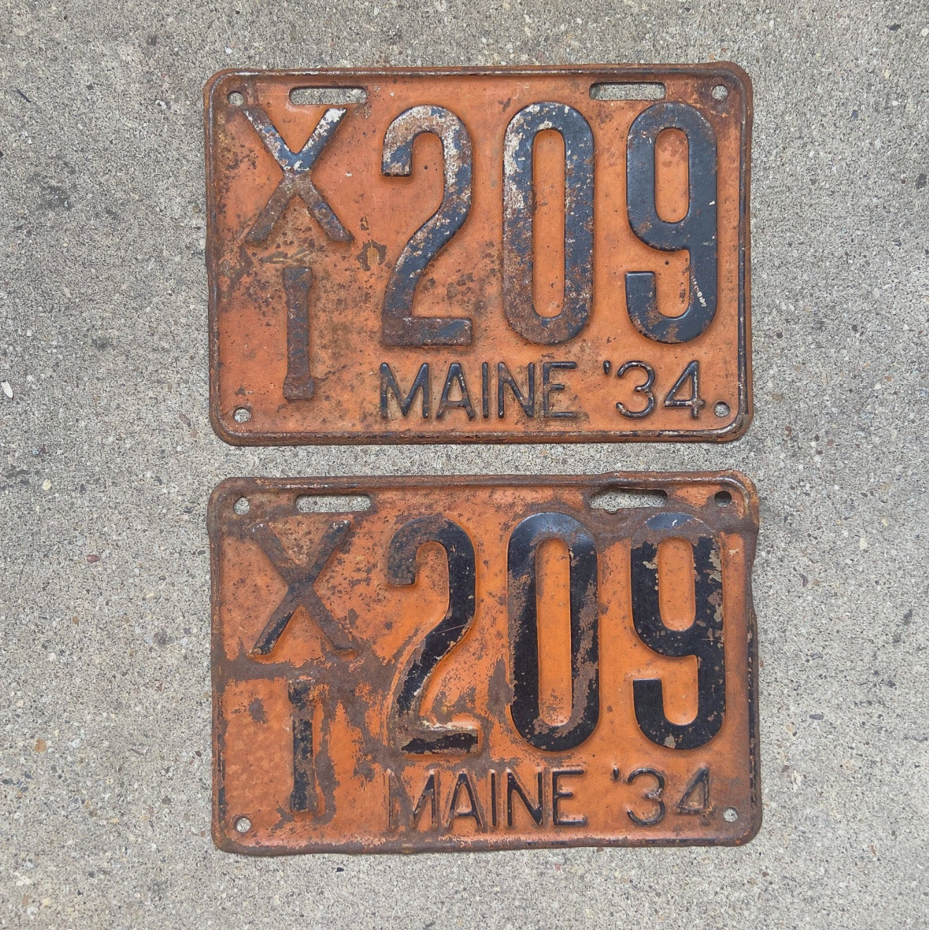 Photo of a 1934 Maine Truck License Plate Pair Auto Tag Garage Decor Vintage XI 209 with original patina