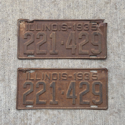 Photo of a 1935 Illinois License Plate Pair Auto Tag Garage Decor Vintage 221429 with original patina