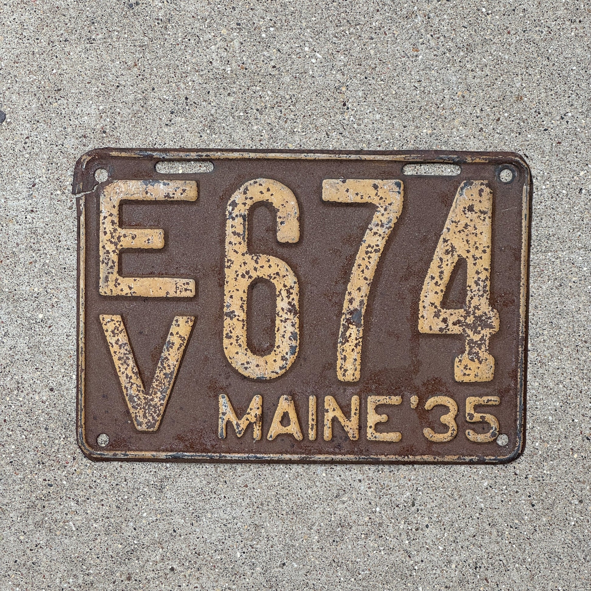 Photo of a 1935 Maine License Plate Auto Tag Garage Decor Vintage EV 674