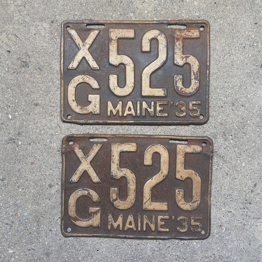 Photo of a 1935 Maine Truck License Plate Pair Auto Tag Garage Decor Vintage XG 525 with original patina