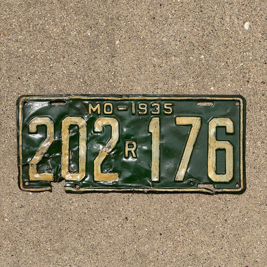 Photo of a 1935 Missouri Replacement License Plate Auto Tag Garage Decor Vintage 202 176