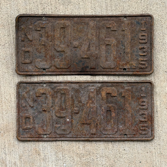 Photo of a 1935 North Dakota License Plate Pair Auto Tag Garage Decor Vintage 39 461 with original patina
