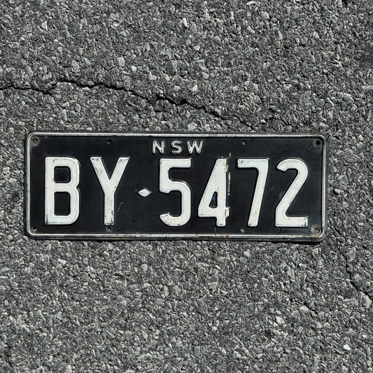 Photo of a 1937 1951 New South Wales License Plate Auto Tag Garage Decor Vintage BY5472