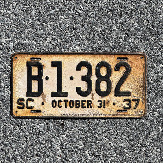 Photo of a 1937 South Carolina License Plate Auto Tag Garage Decor Vintage B1 382