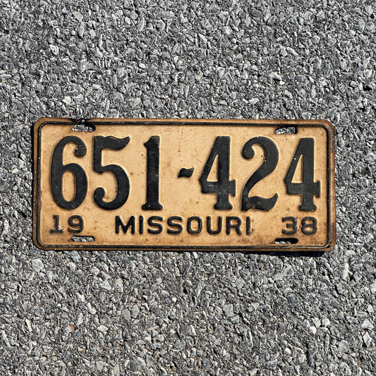 Photo of a 1938 Missouri License Plate Auto Tag Garage Decor Vintage 651 424