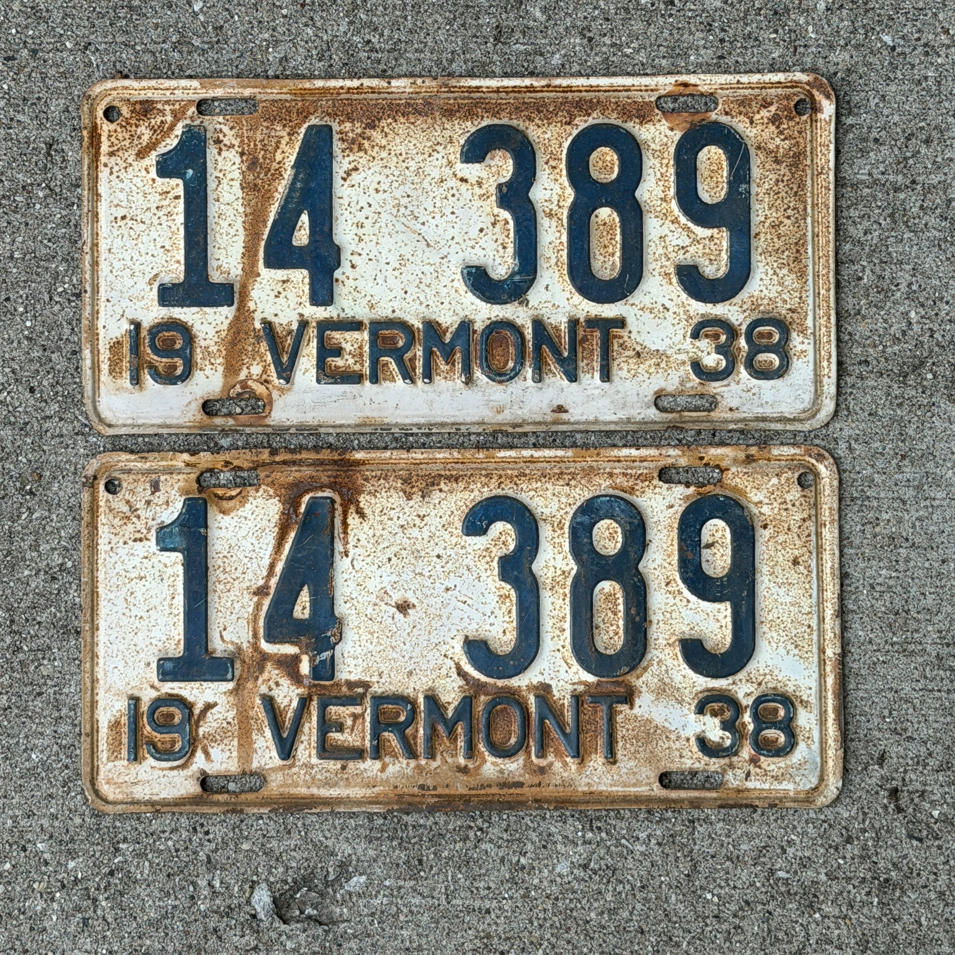 Photo of a 1938 Vermont License Plate Pair Auto Tag Garage Decor Vintage 14 389 with original patina