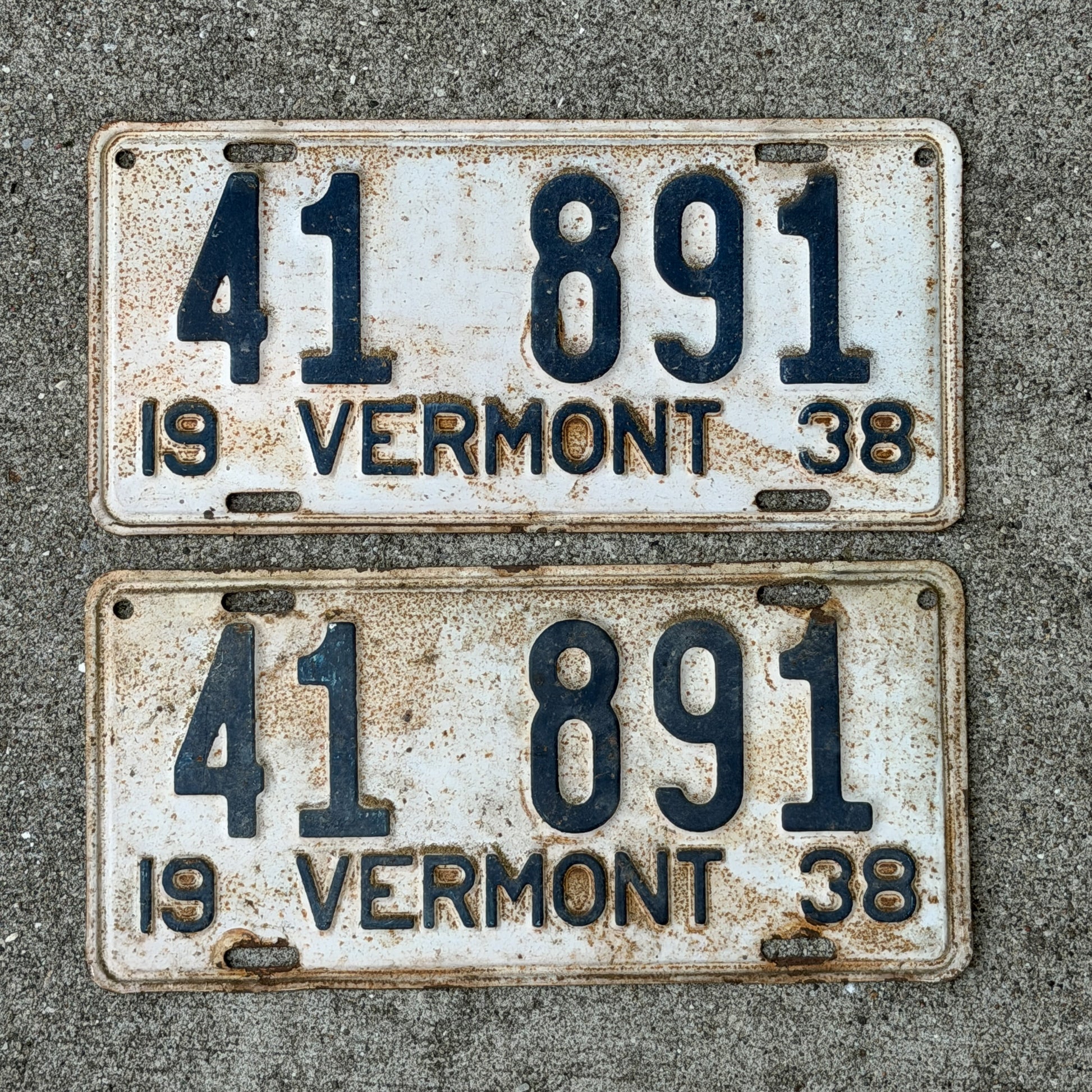 Photo of a 1938 Vermont License Plate Pair Auto Tag Garage Decor Vintage 41 891 with original patina