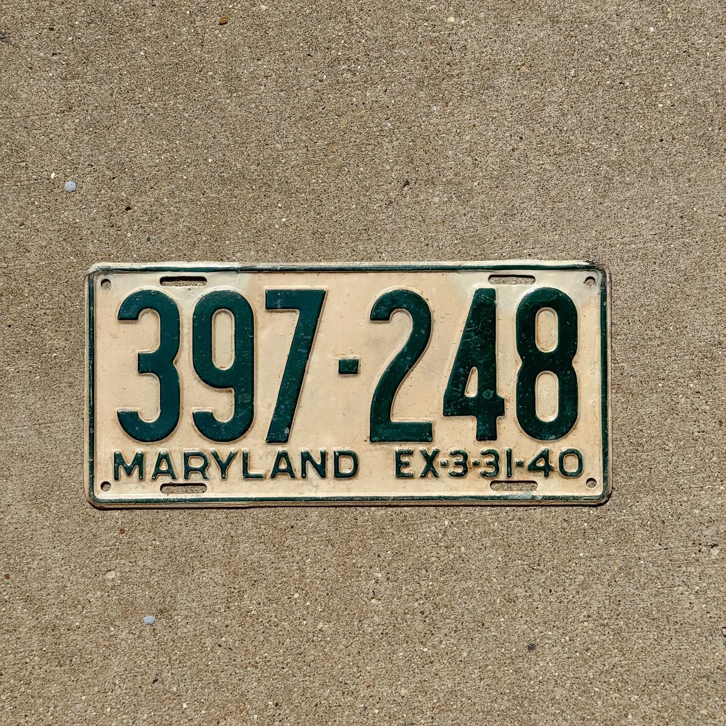Photo of a 1940 Maryland License Plate Auto Tag Garage Decor Vintage 397 248