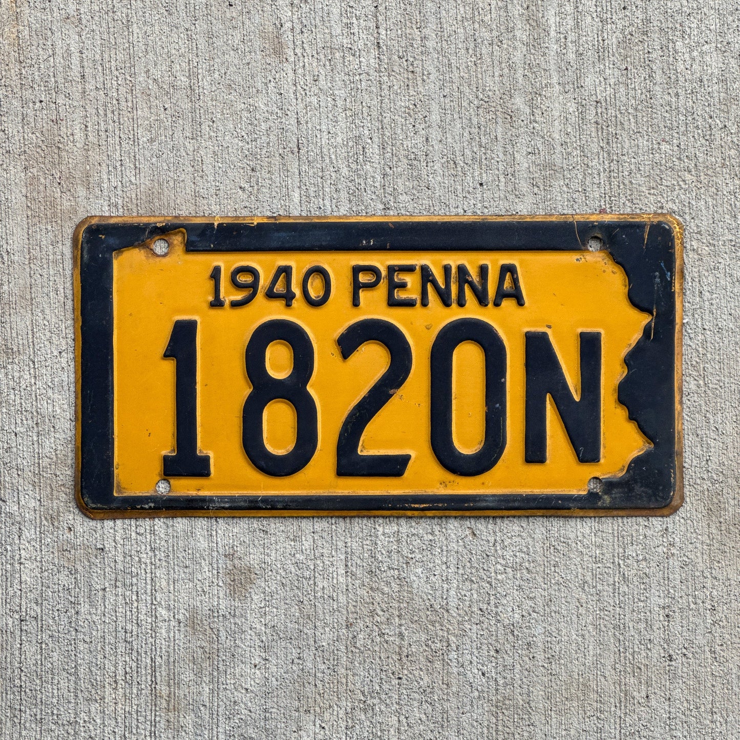 Photo of a 1940 Pennsylvania License Plate Auto Tag Garage Decor Vintage 1820 N with original patina
