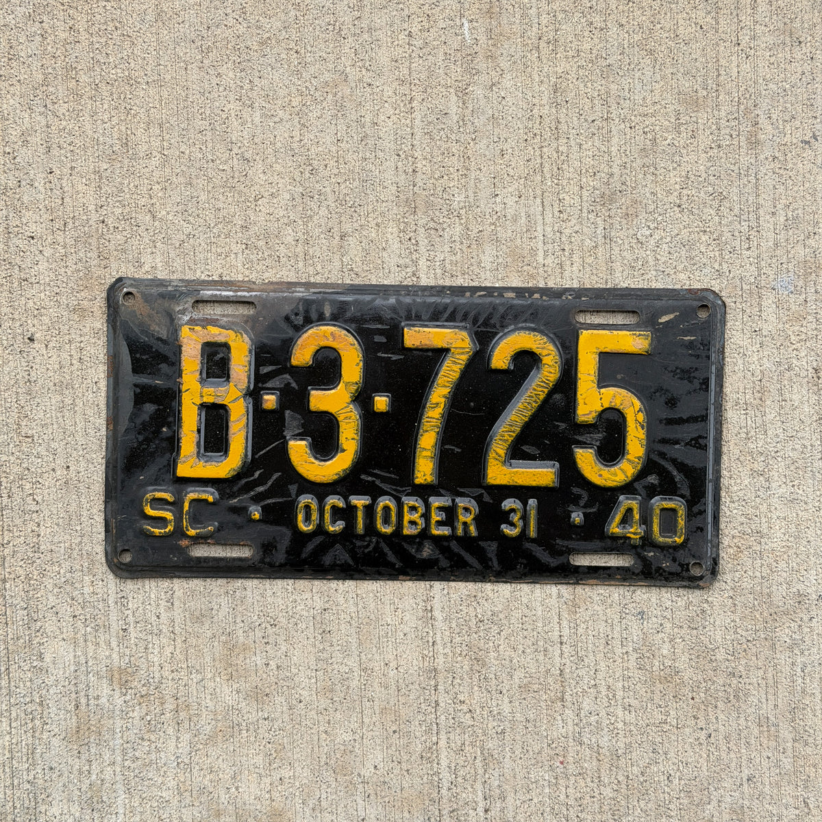 Photo of a 1940 South Carolina License Plate Auto Tag Garage Decor Vintage B 3 725 with original patina