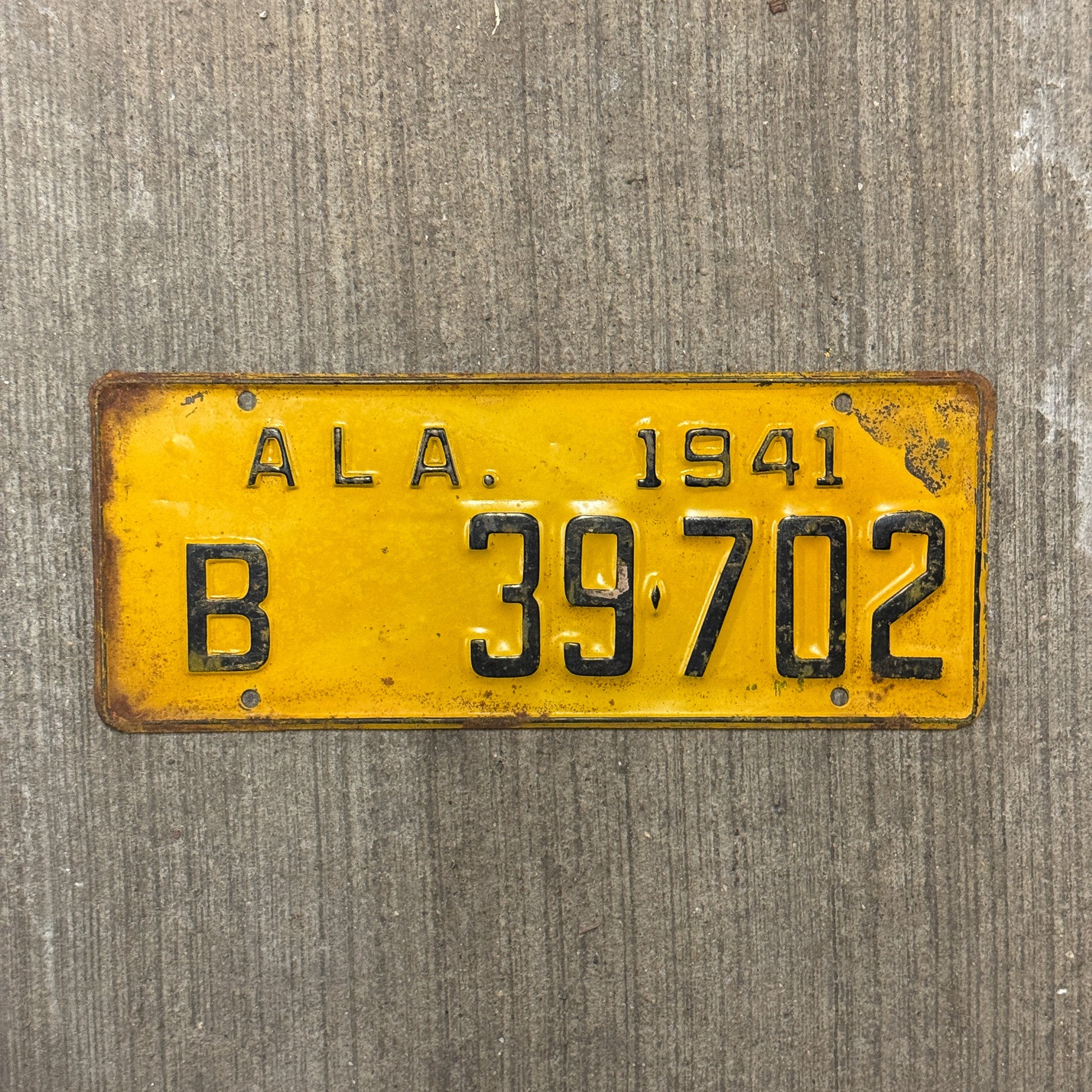 Photo of a 1941 Alabama License Plate Auto Tag Garage Decor Vintage B 39 702 with original patina