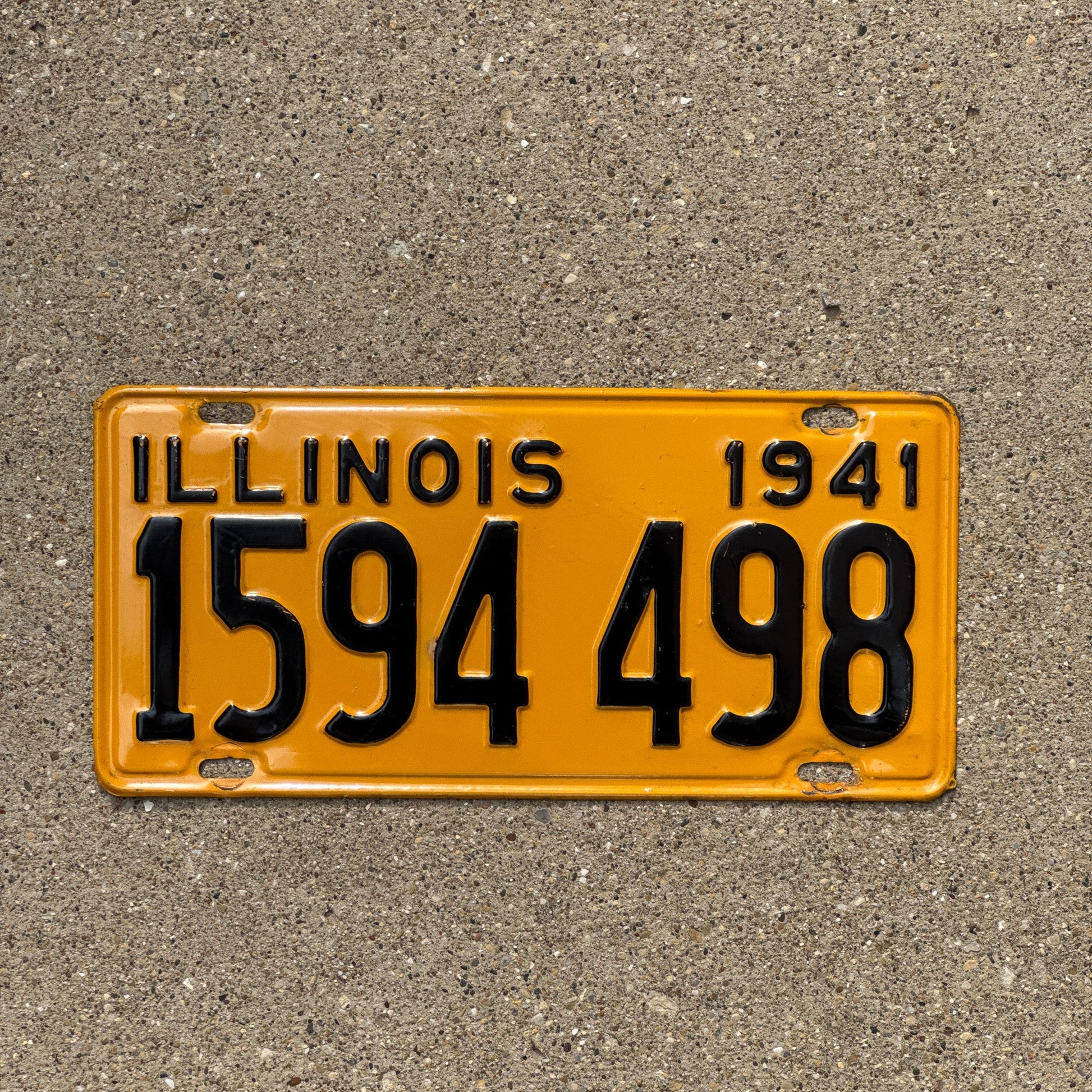 Photo of a 1941 Illinois License Plate Auto Tag Garage Decor Vintage 1594 498