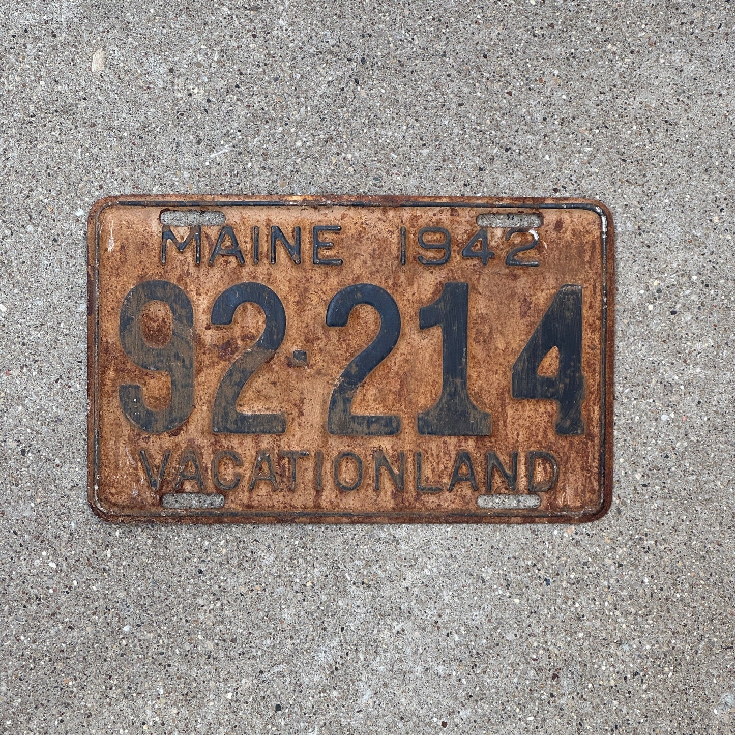 Photo of a 1941 Maine License Plate Pair Auto Tag Garage Decor Vintage 85 728