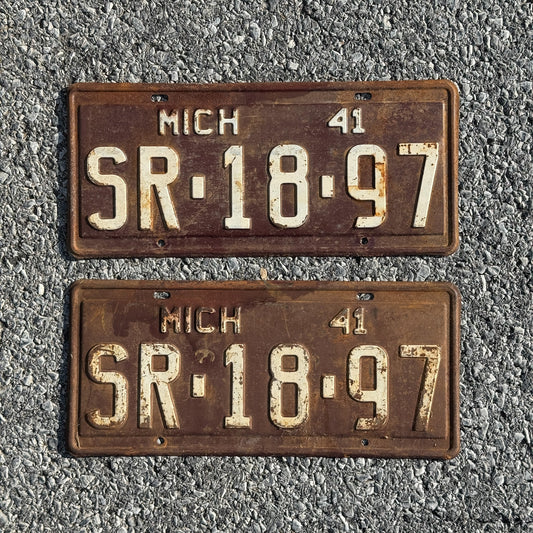 Photo of a 1941 Michigan License Plate Pair Auto Tag Garage Decor Vintage SR 18 97
