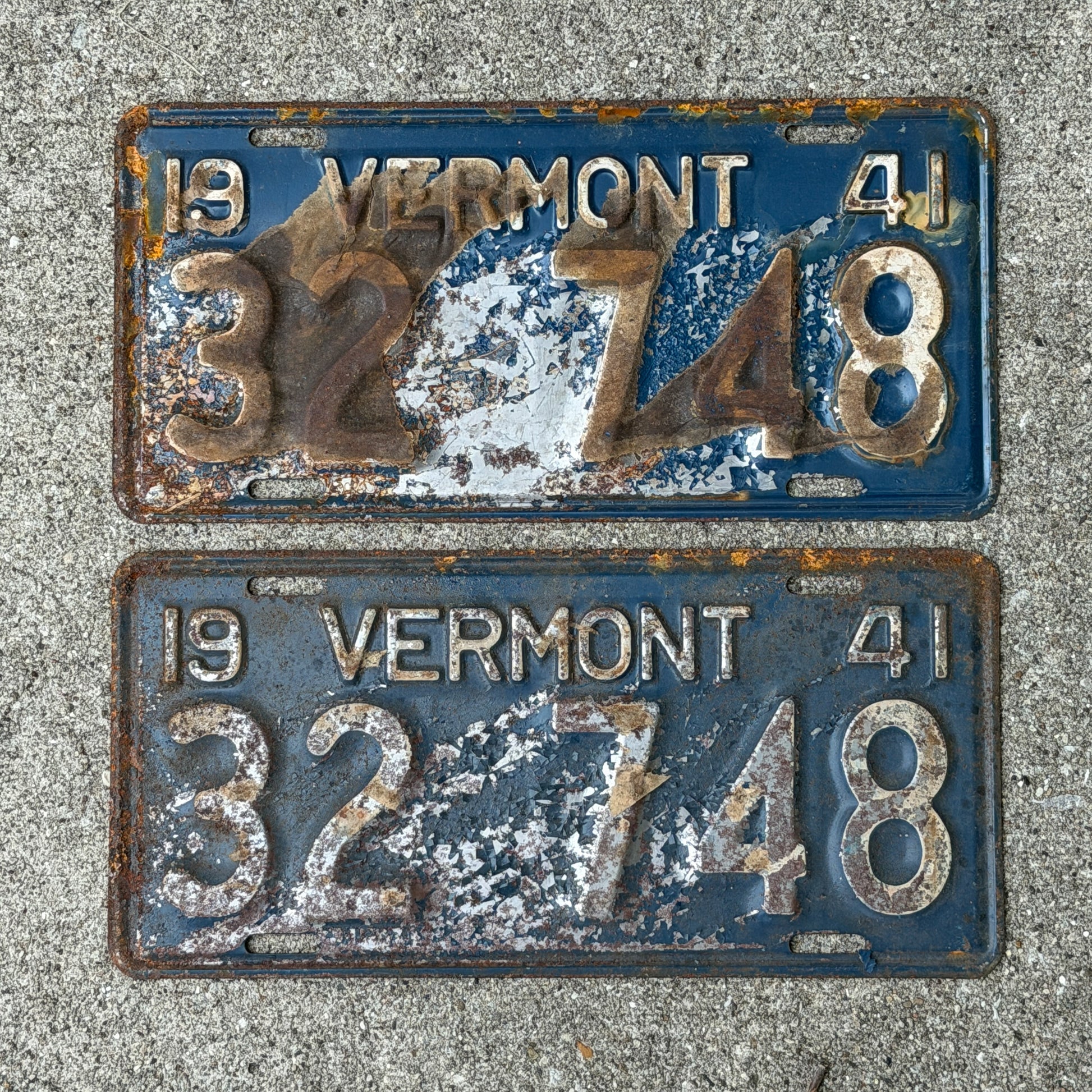 Photo of a 1941 Vermont License Plate Pair Auto Tag Garage Decor Vintage 32 748 with original patina