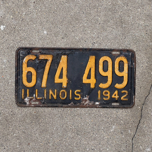 Photo of a 1942 Illinois License Plate Auto Tag Garage Decor Vintage 674 499