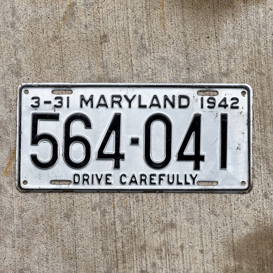 Photo of a 1942 Maryland License Plate Auto Tag Garage Decor Vintage High Quality 564 041 with original patina