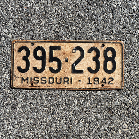 Photo of a 1942 Missouri License Plate Auto Tag Garage Decor Vintage 395238