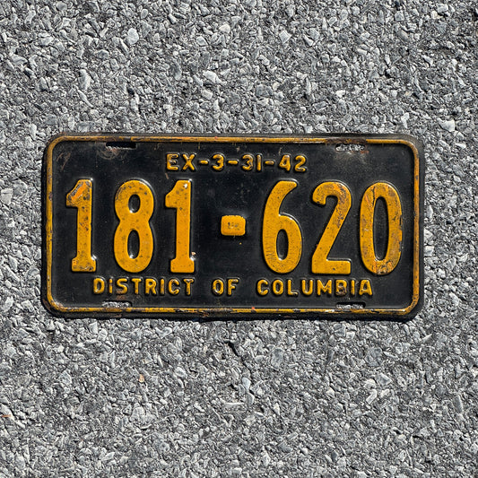 Photo of a 1942 Washington DC License Plate Auto Tag Garage Decor Vintage 181 620