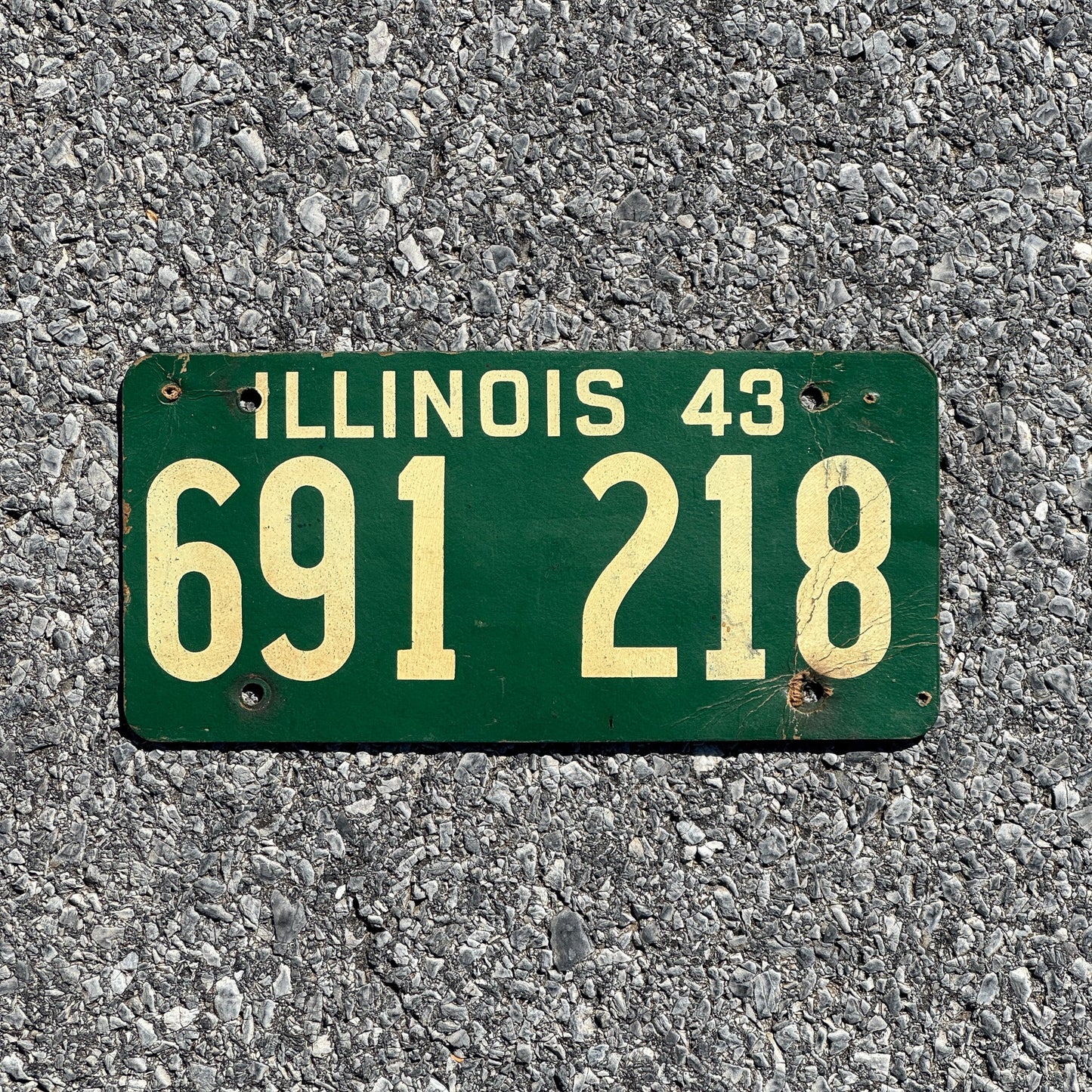 Photo of a 1943 Illinois Fiber Board License Plate Auto Tag Garage Decor Vintage Soy 691218