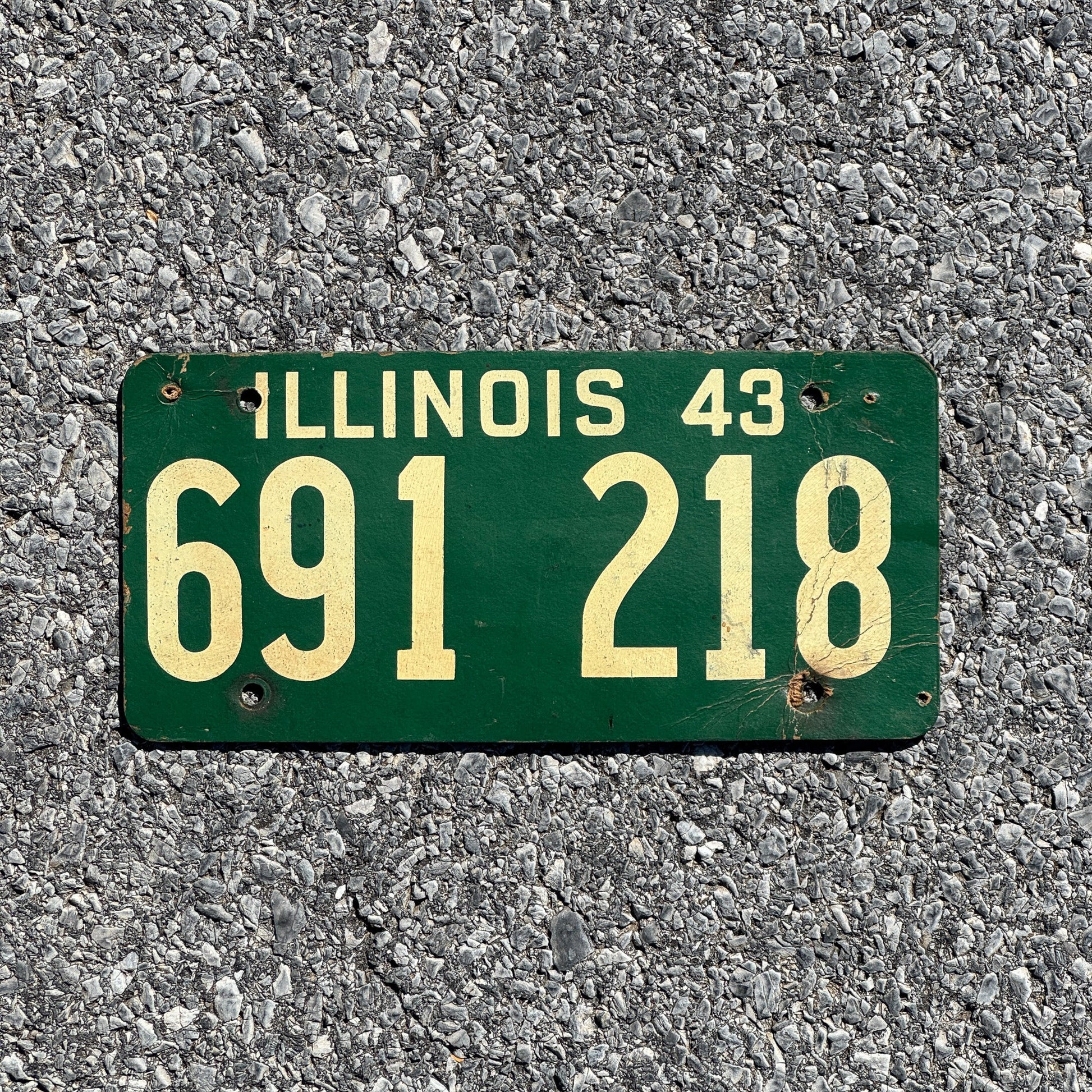 Photo of a 1943 Illinois Fiber Board License Plate Auto Tag Garage Decor Vintage Soy 691218