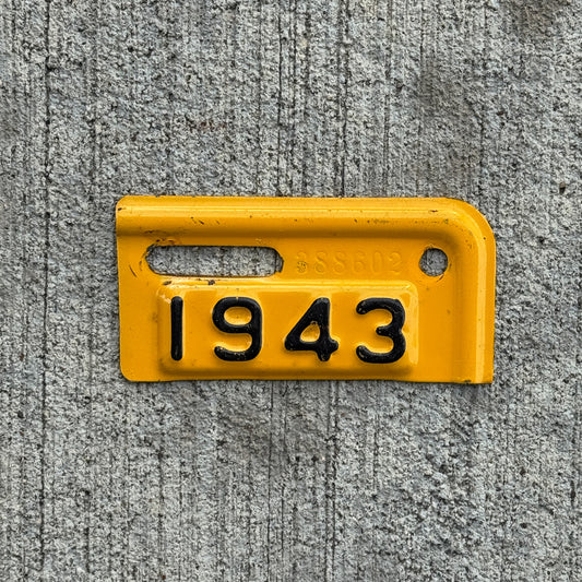 Photo of a 1943 Maryland Tab License Plate Auto Tag Garage Decor Vintage 388602 with original patina