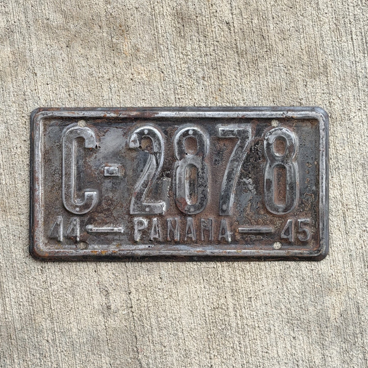 Photo of a 1944 1945 Panama Commercial License Plate Auto Tag Garage Decor Vintage C 2878 with original patina