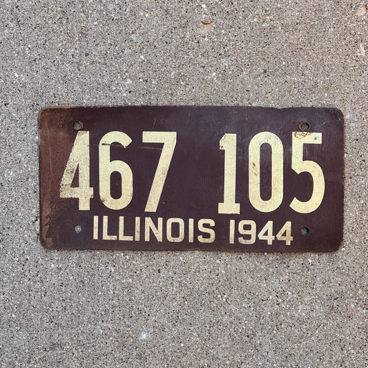Photo of a 1944 Illinois Fiberboard License Plate Auto Tag Garage Decor Vintage 467 105 with original patina