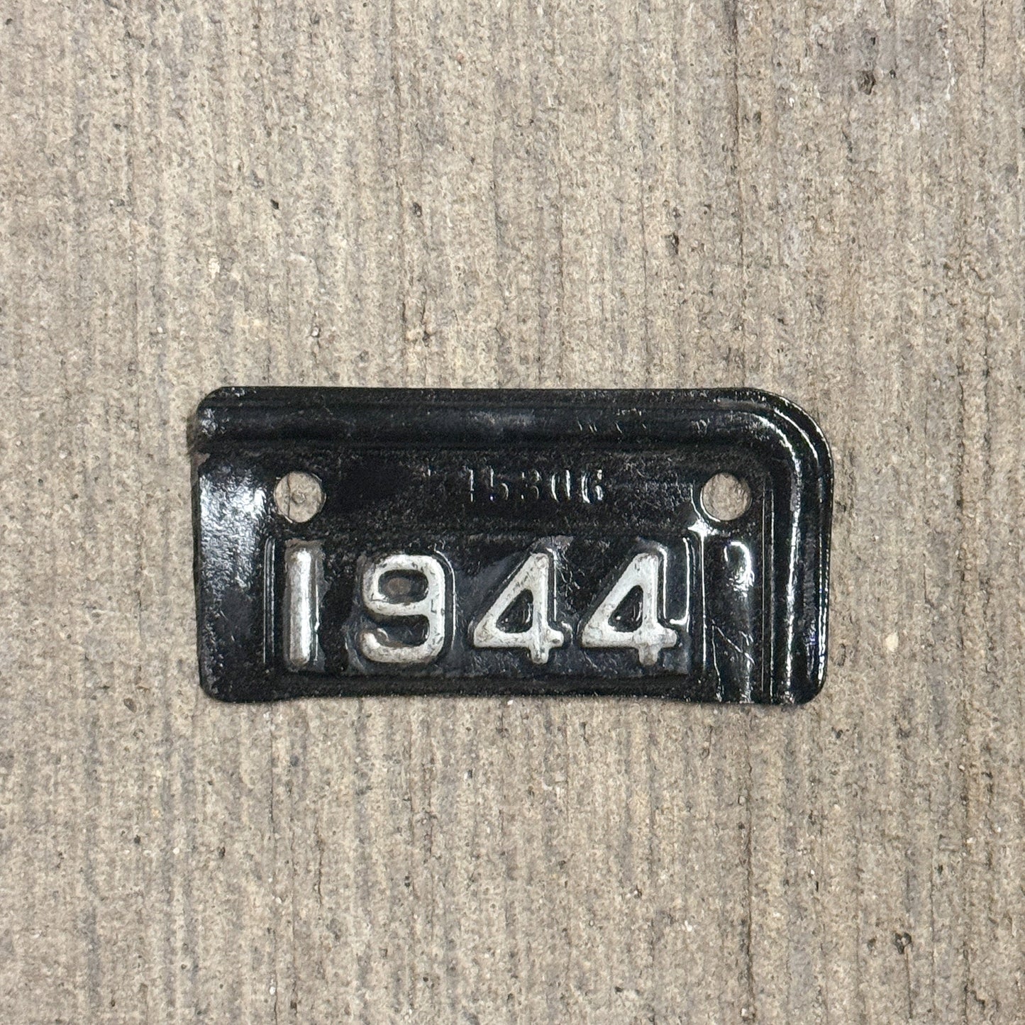 1944 Maryland Registration Tab License Plate Auto Tag 545306