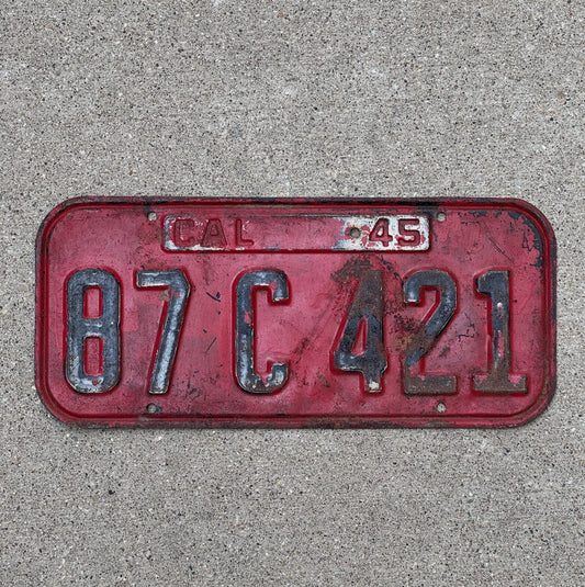 Photo of a 1945 California License Plate Auto Tag Garage Decor Vintage 87 C 421